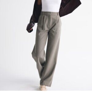 Abercrombie & Fitch Gray Women's Trousers